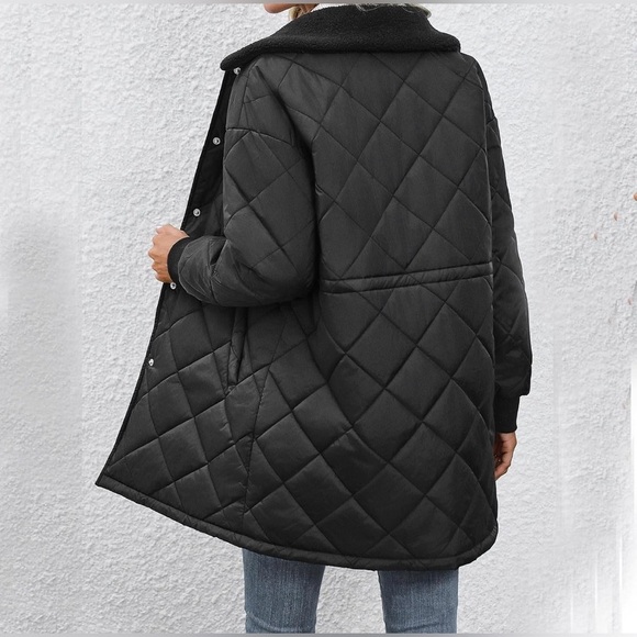 Amazon Simple Black Quilted Light Coat - XXL - Picture 2 of 11